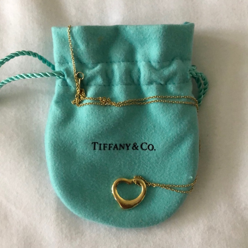 Tiffany & Co. Elsa peretti heart 18k necklace